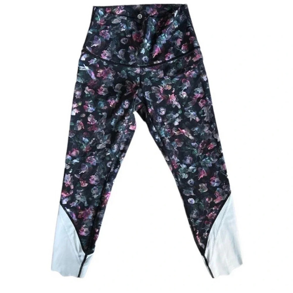 Lululemon Women's Size 10 Wunder Under Crop Full-On Luxtreme Leggings - Picture 2 of 6